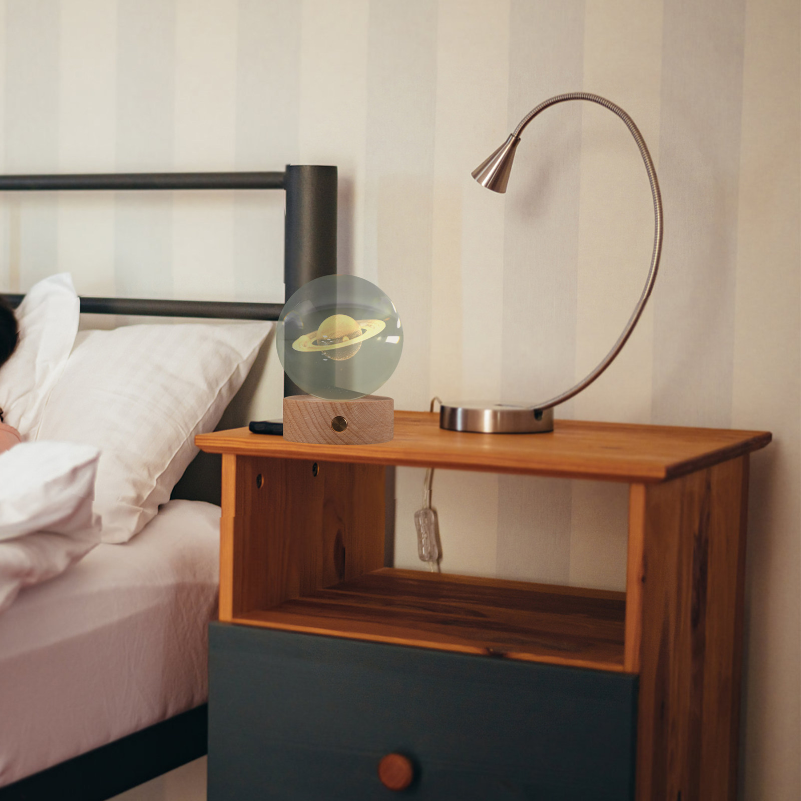 Bedroom Lighting Decor Ideas - Kryształowa lampa nocna w kształcie kuli
